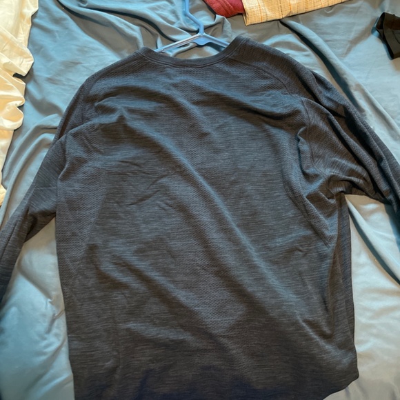 Lululemon - Picture 2 of 2